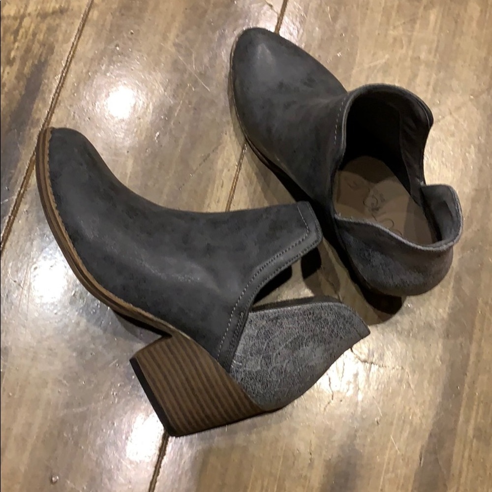 Boutique by Corkys booties